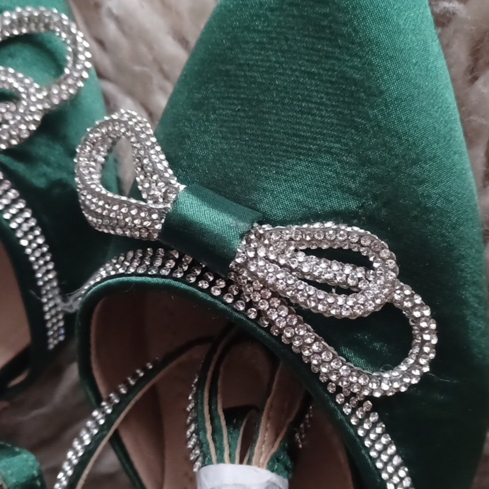 Heels - Picture 2 of 15